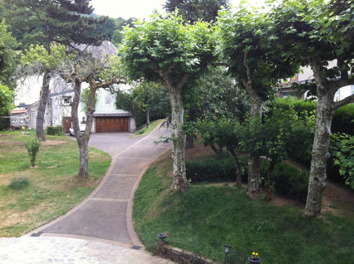 Le Kino Panorama Bed & Breakfast Vic sur Cere Bagian luar foto